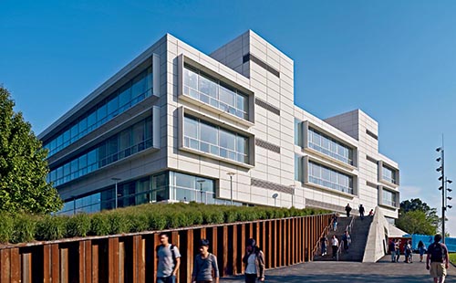 查普曼大學校景1